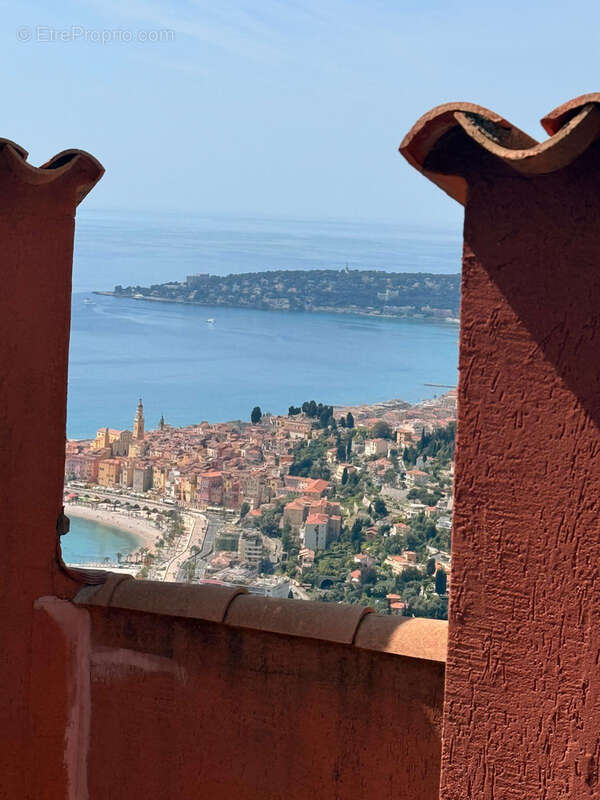 Appartement à MENTON