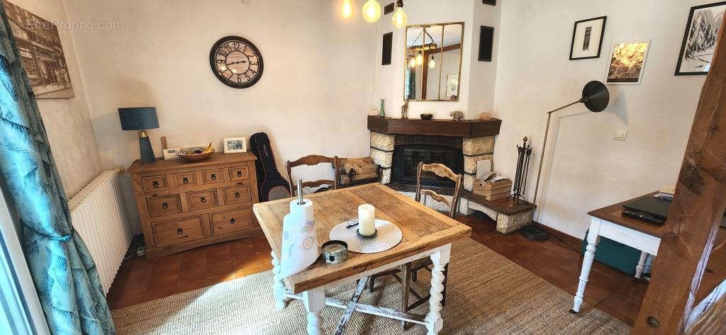 Maison à ARQUES-LA-BATAILLE