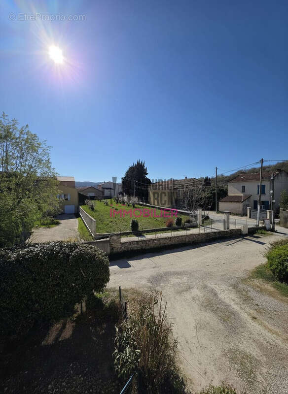 Maison à MALEMORT-DU-COMTAT