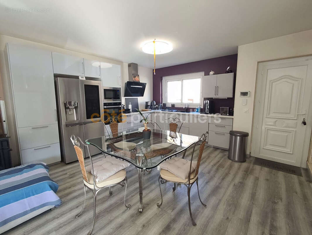 Maison Mezidon Vallee D Auge 8 pièce(s) 167 m2 - photo 2