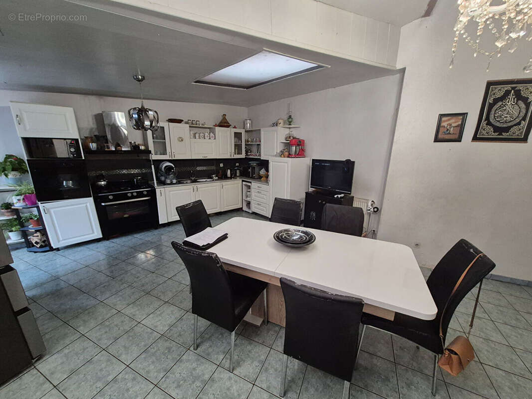 Maison à SIN-LE-NOBLE