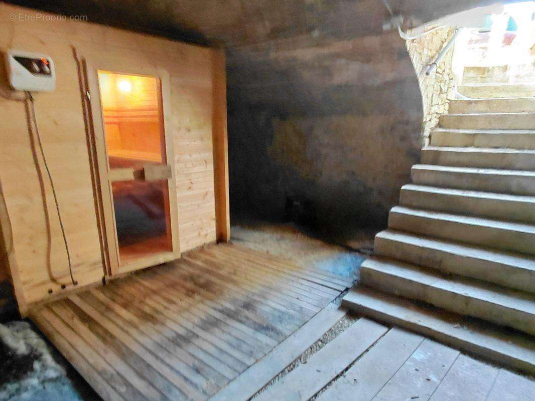 Maison à vendre 4 pièces VILLENEUVE SAINT SALVES (89) - photo 9