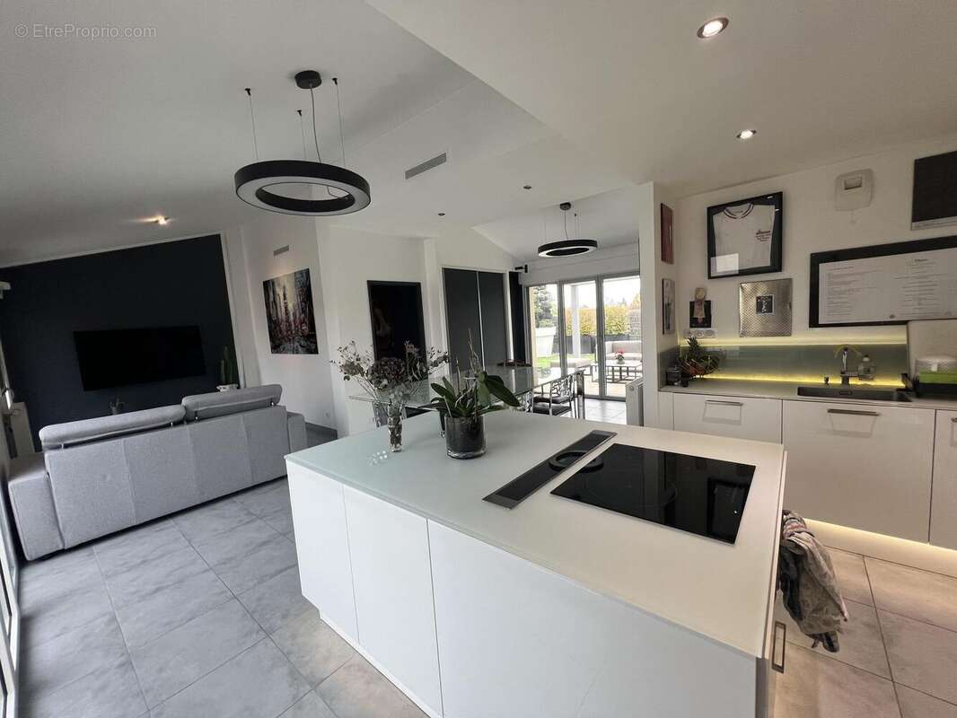 Photo 5 - Appartement à FRANCHEVILLE