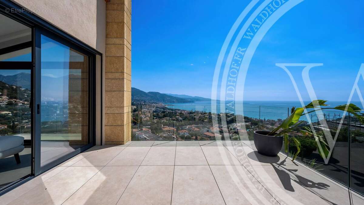 Maison à ROQUEBRUNE-CAP-MARTIN