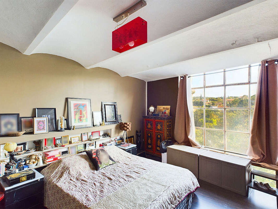 Maison à VILLENEUVE-DE-BERG