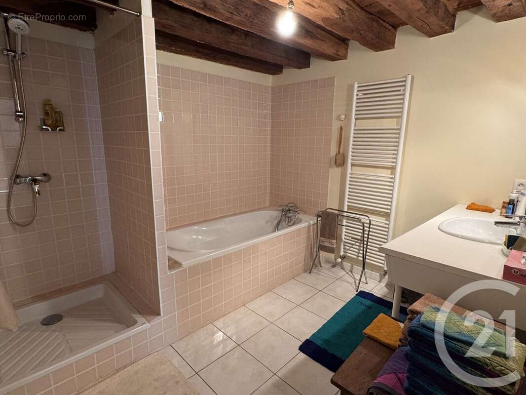 Maison à COSNE-COURS-SUR-LOIRE