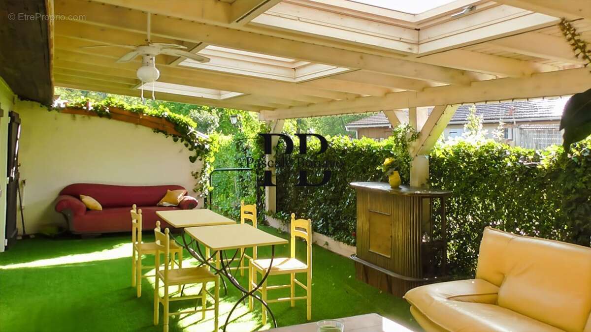 Maison à VENDAYS-MONTALIVET