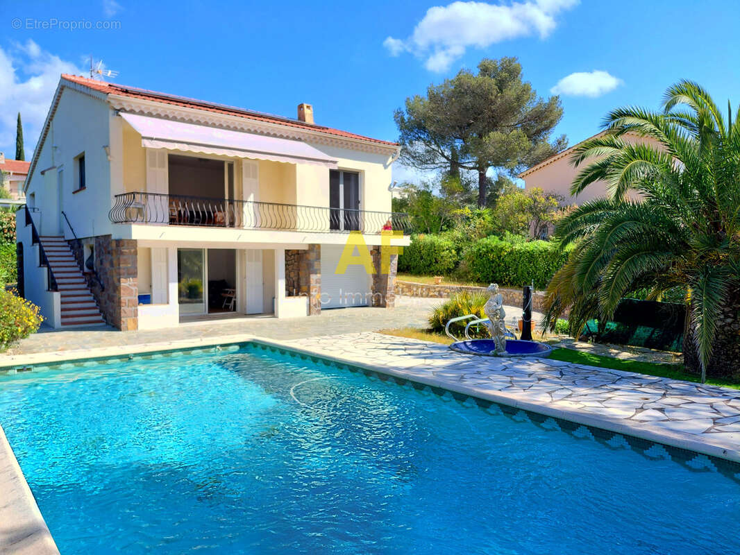 Maison à SAINT-RAPHAEL