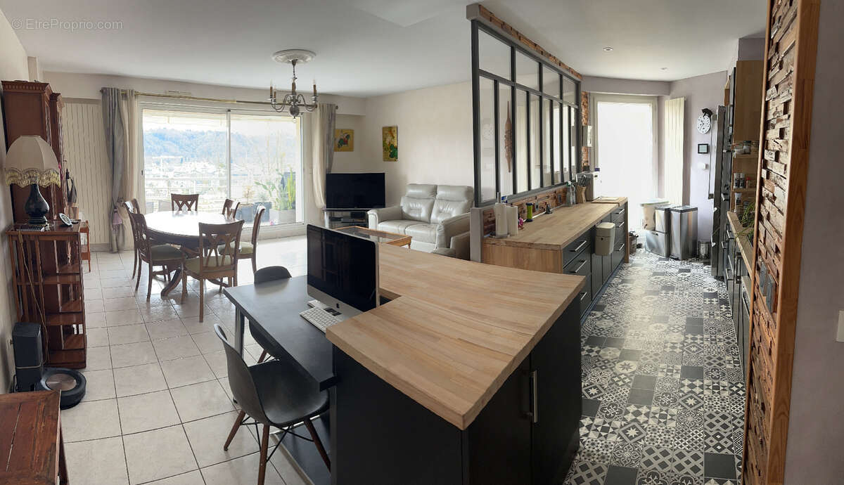 Appartement à BILLERE