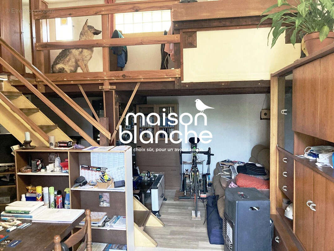 Maison à FOMPERRON