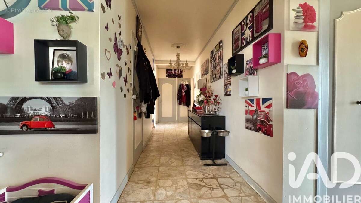 Photo 3 - Maison à ROMILLY-SUR-SEINE