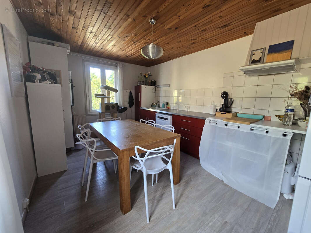 Maison à PUY-GUILLAUME