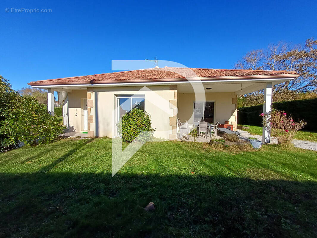 Maison à PEYREHORADE