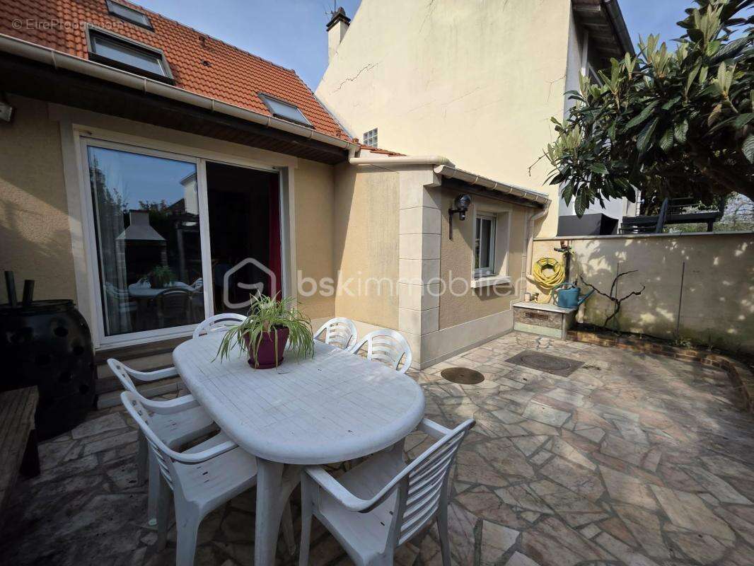 Maison à NOISY-LE-GRAND