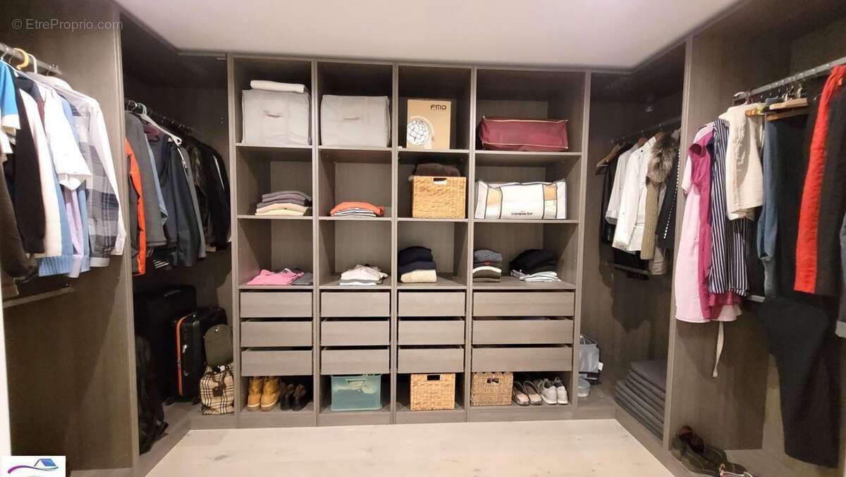 Appartement à MANDELIEU-LA-NAPOULE