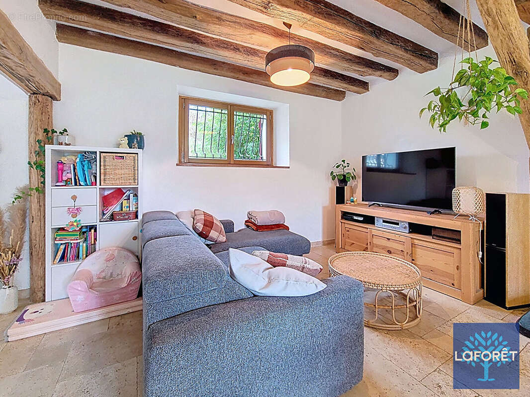 Maison à MORIGNY-CHAMPIGNY