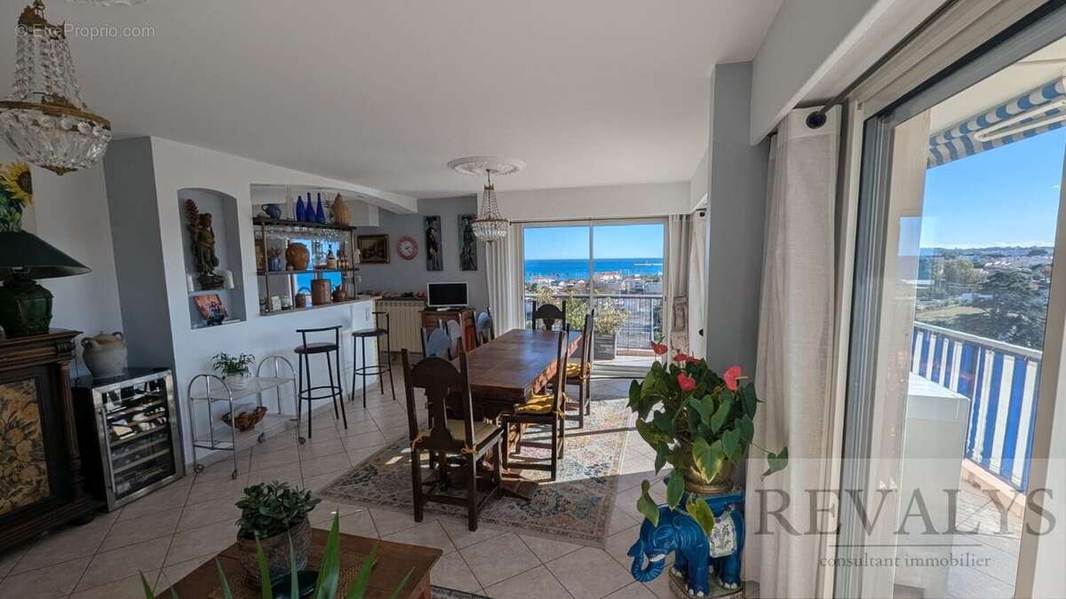 Alpes maritimes (06) antibes a vendre 5 pieces au dernier etage vue panoramique mer - photo 3