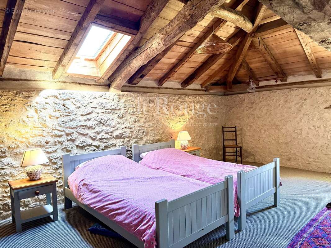 Maison à MONSEGUR