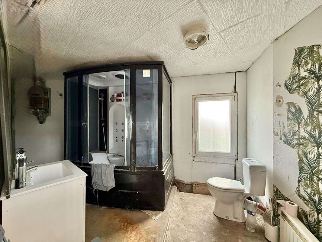 58843342h.jpg - Maison à MARINES