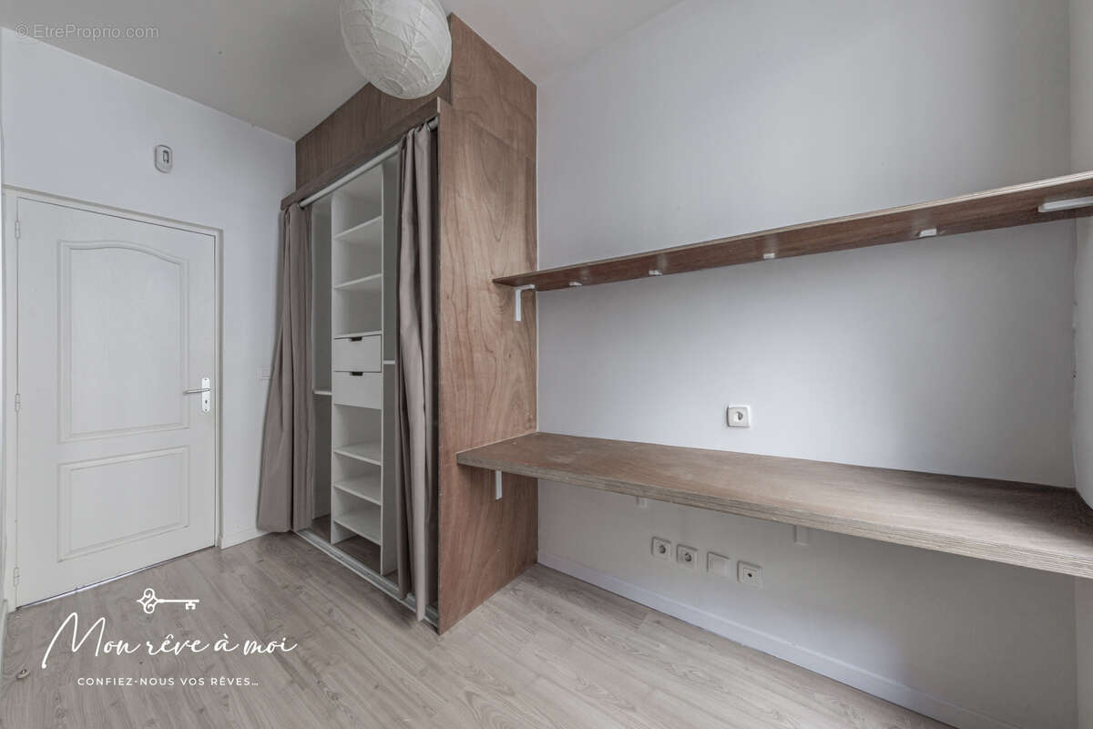 Appartement à PARIS-17E