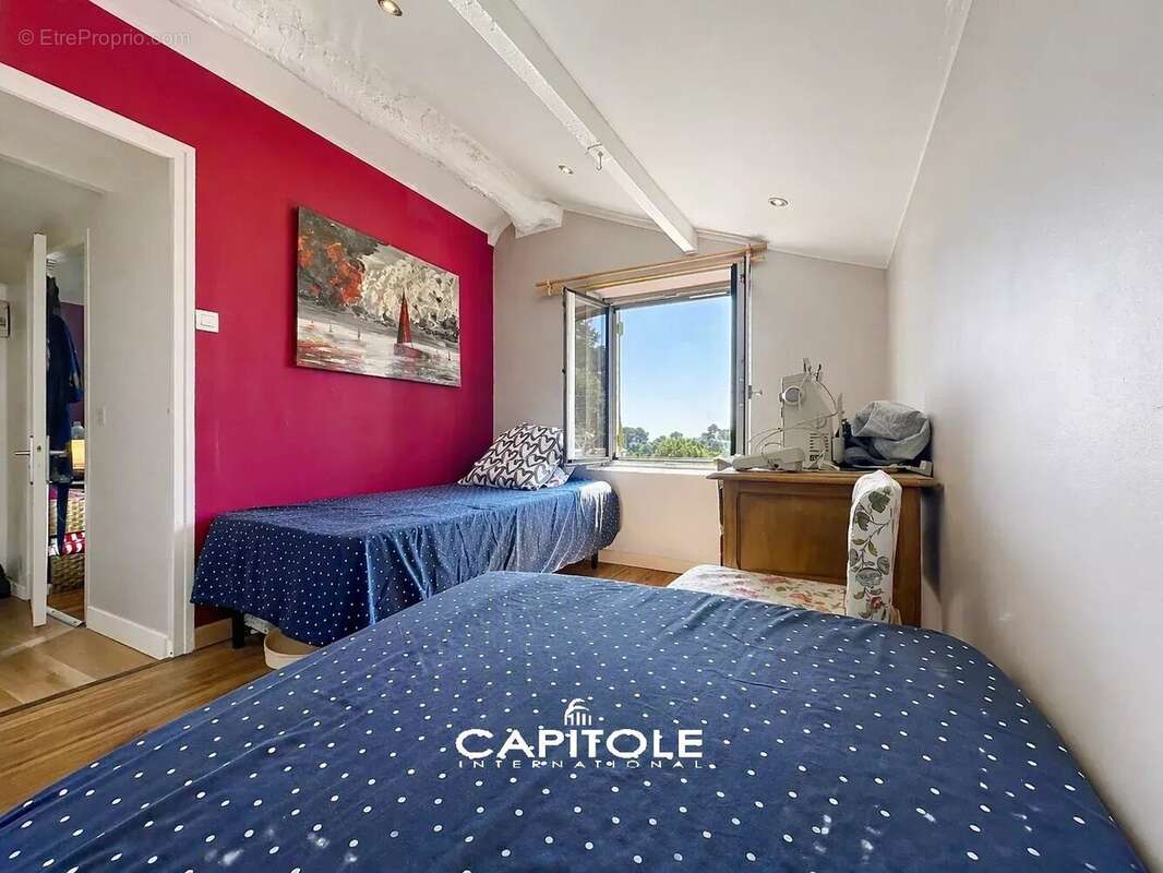 Maison à ROQUEFORT-LES-PINS
