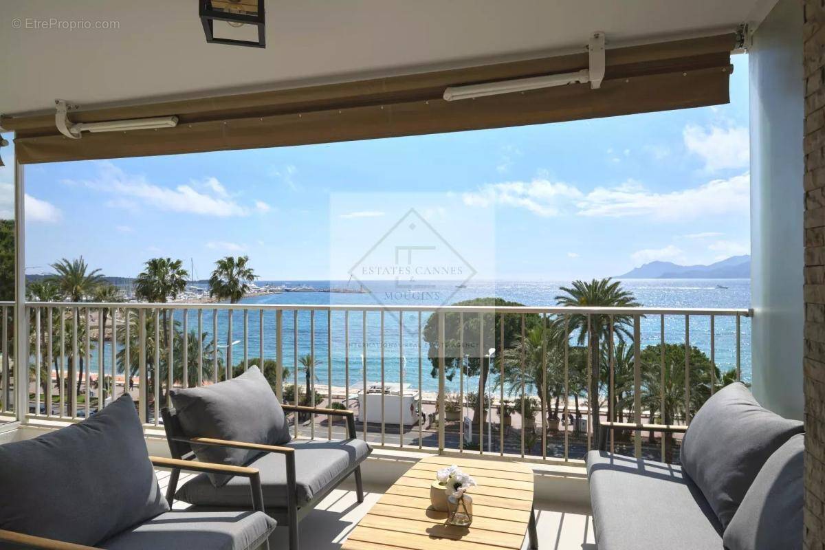 Appartement à CANNES