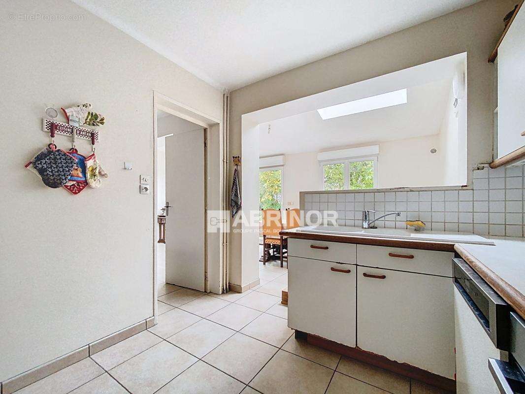 Maison à NEUVILLE-EN-FERRAIN