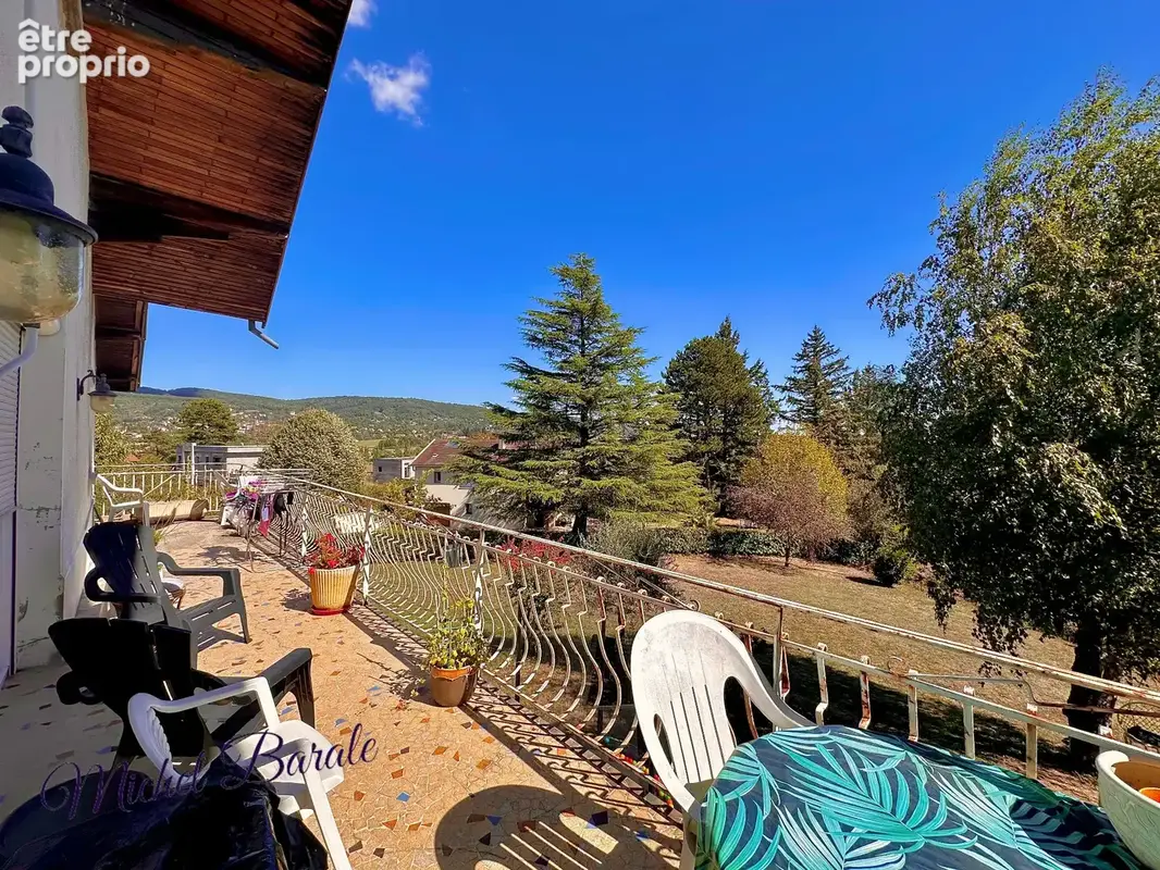 Dardilly – propriété familiale de 222 m² – 6 chambres – t2 indépendant – terrain de 1 647 m² – vue panoramique - photo 33