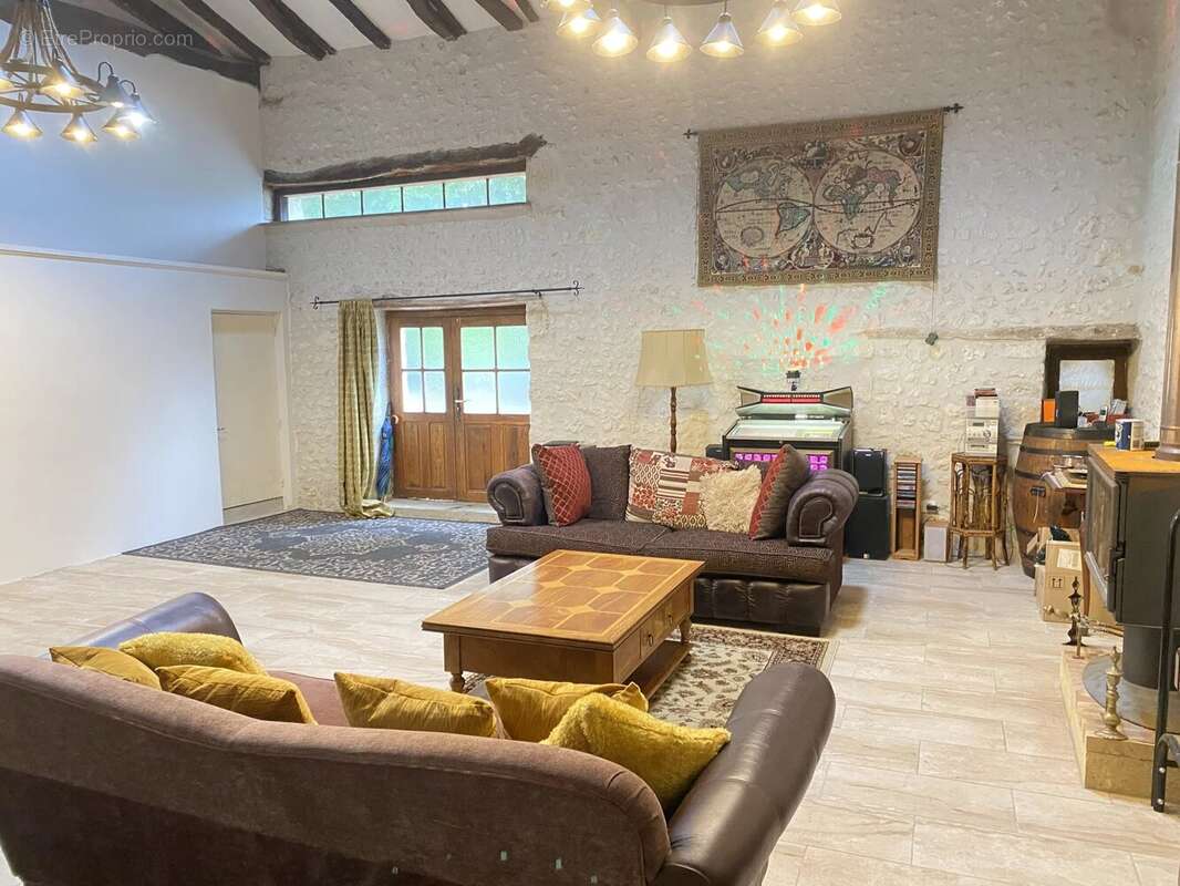 Maison de 3 chambres avec grand jardin et piscine - photo 4