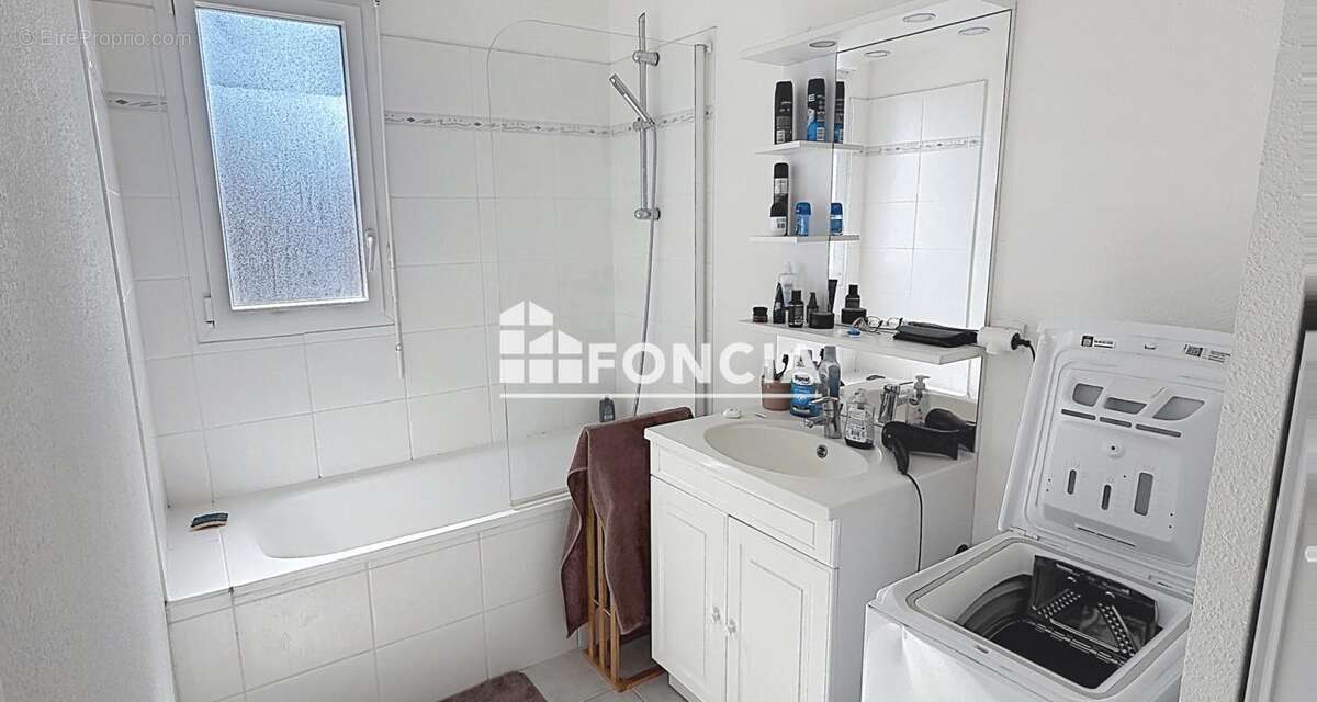 Appartement à SAINT-GEORGES-DES-GROSEILLERS