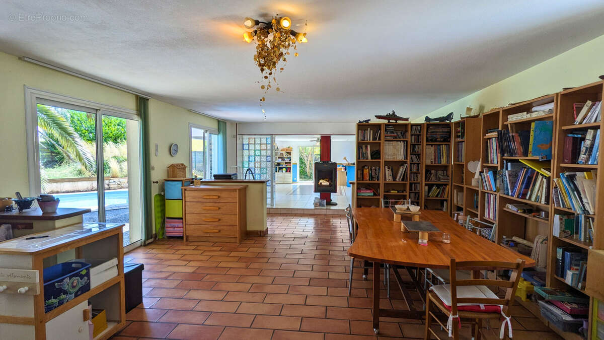 Maison à SAINT-GEORGES-DE-DIDONNE