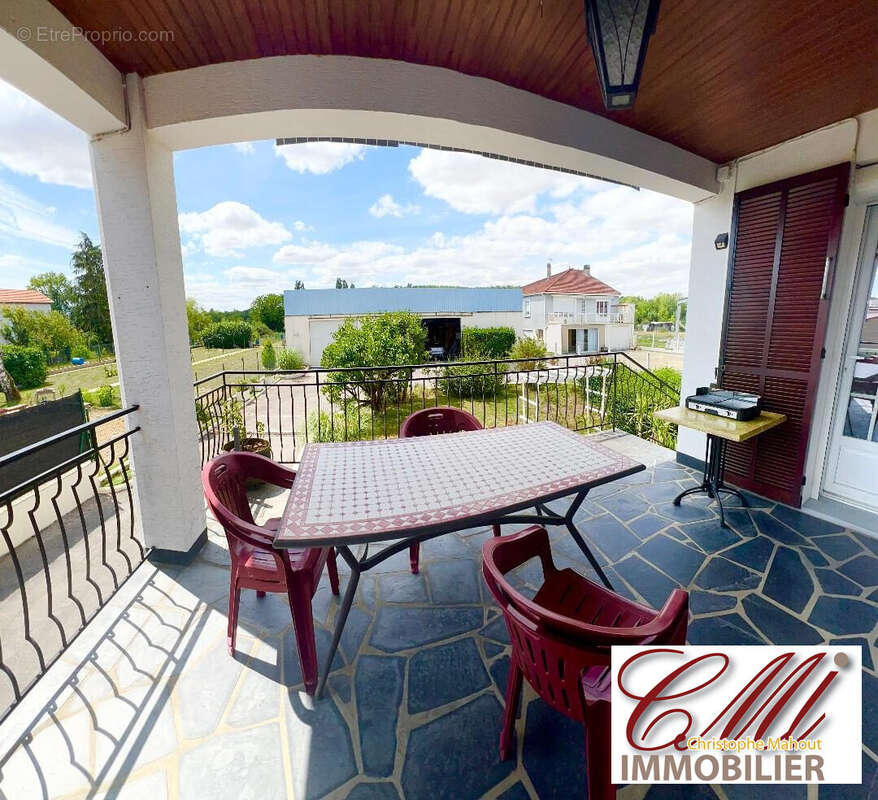 Maison à FRIGNICOURT