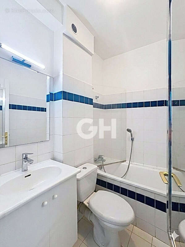 Appartement à PARIS-20E