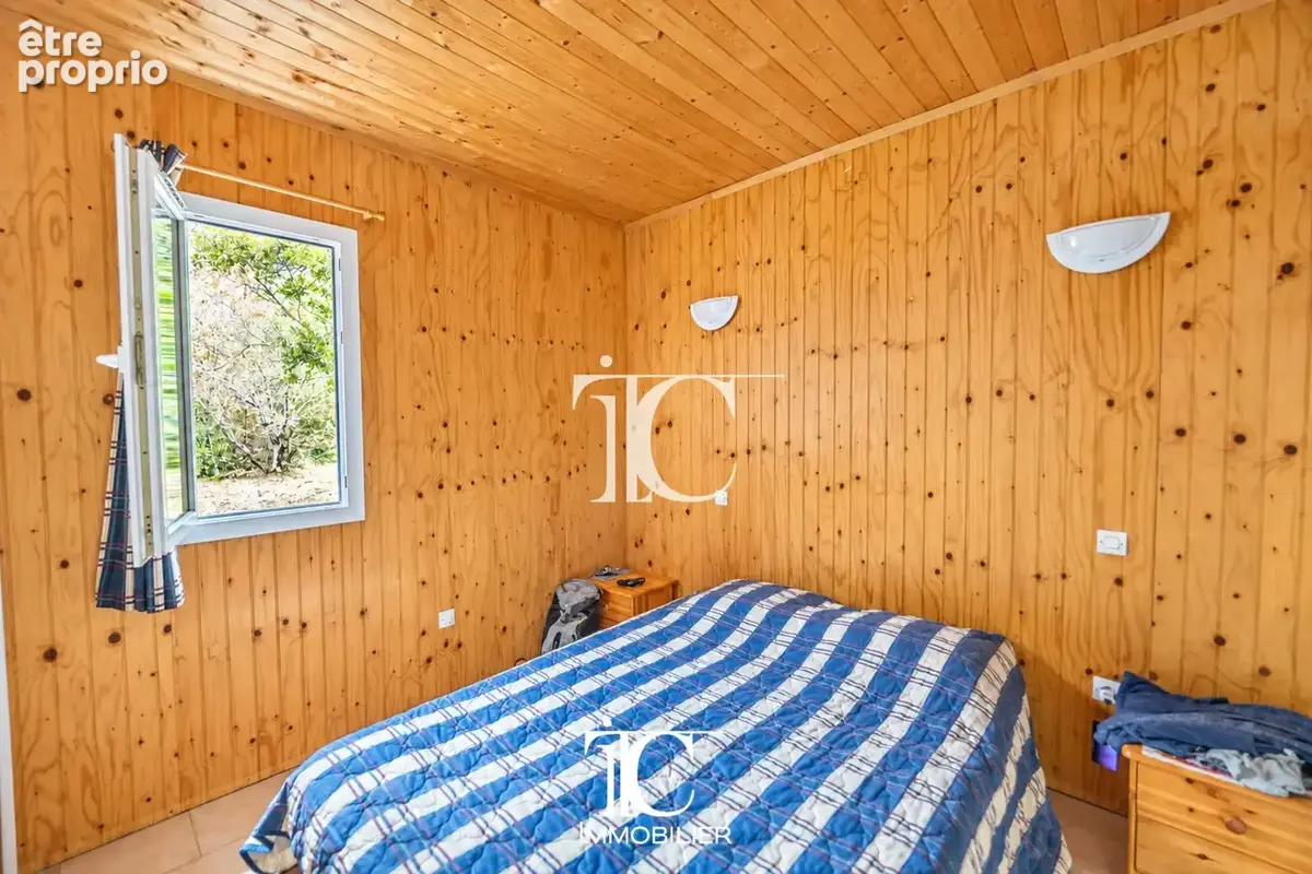 Chalet de 38 m² sur un terrain privatif de 479 m², à 5 minutes des vans - photo 11