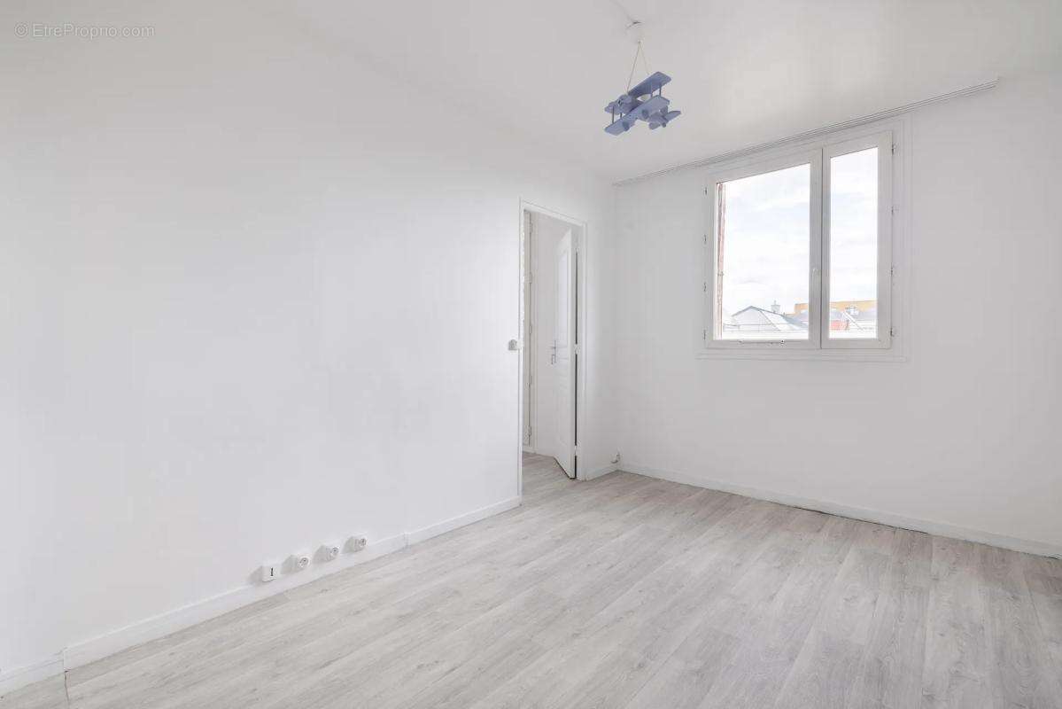 Appartement de 4 pièces de 62 m² à Romainville - photo 6