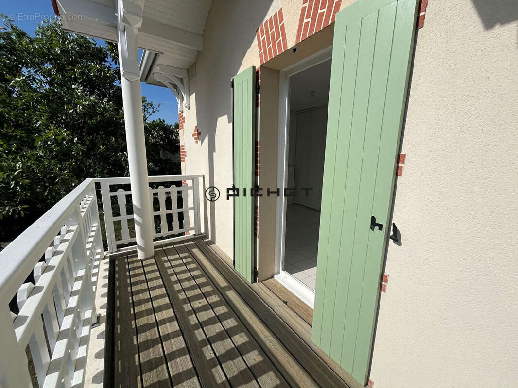 Appartement à LANTON