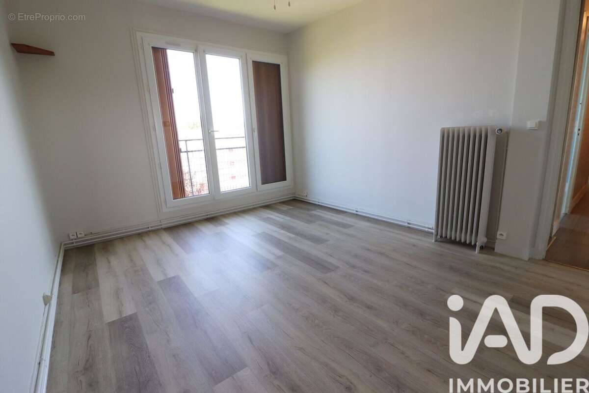 Photo 4 - Appartement à SAINT-PIERRE-LES-NEMOURS