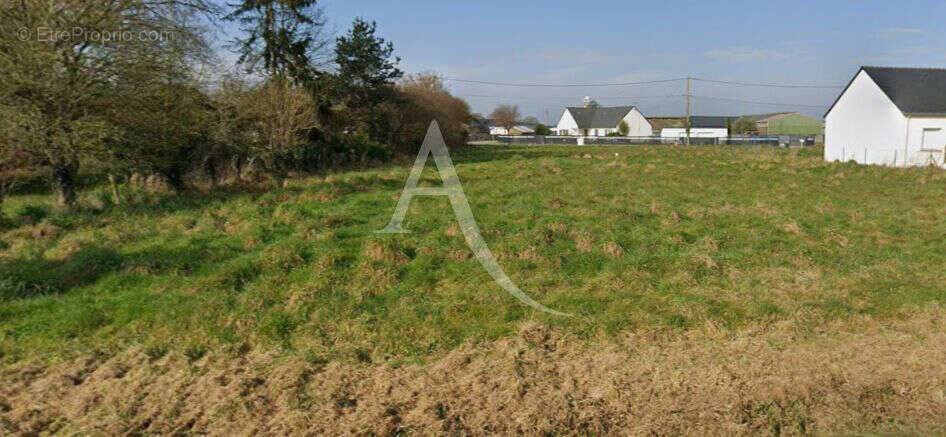 Terrain constructible de 950 m² - photo 2