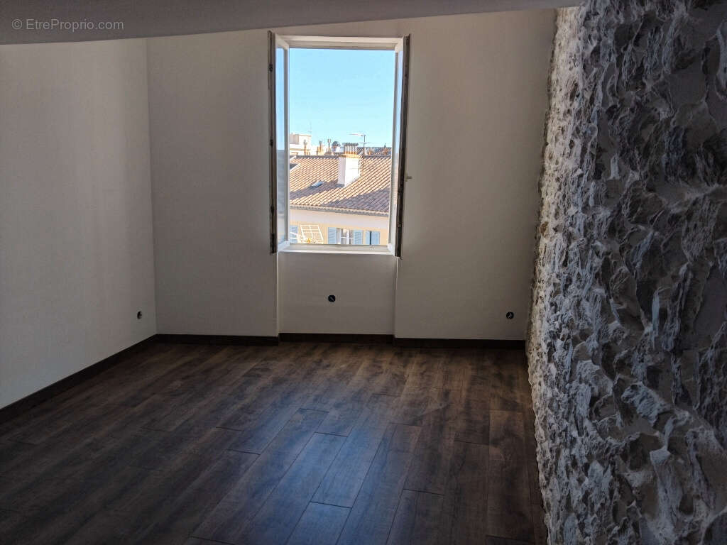 Appartement à HYERES