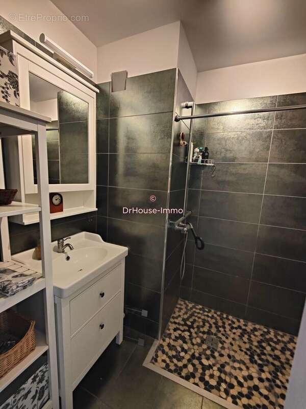 Appartement 85 m² à Romans-Sur-Isere  - photo 8