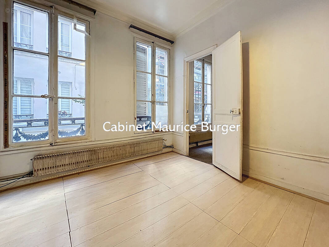 Appartement à PARIS-9E
