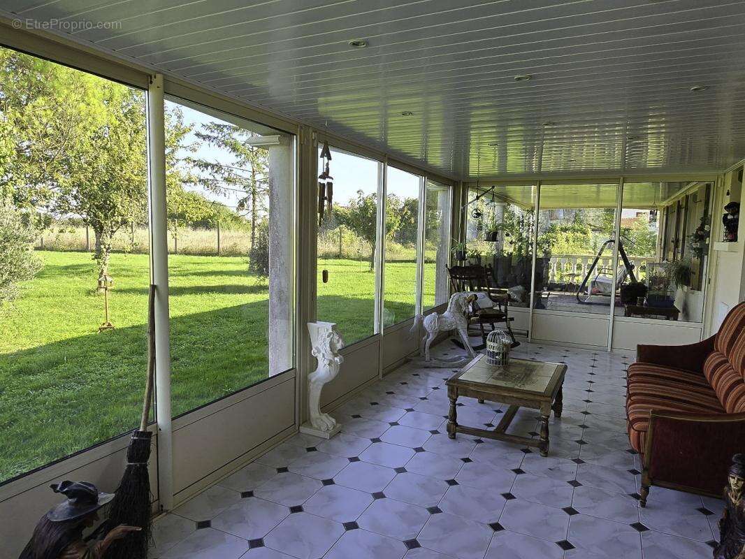 Maison à FONTAINE-CHALENDRAY