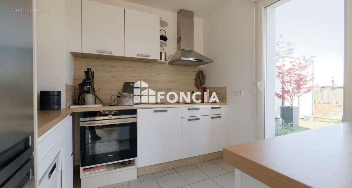 Villecresnes superbe f2 46 m2 avec terrasse de 27 m2 - photo 5
