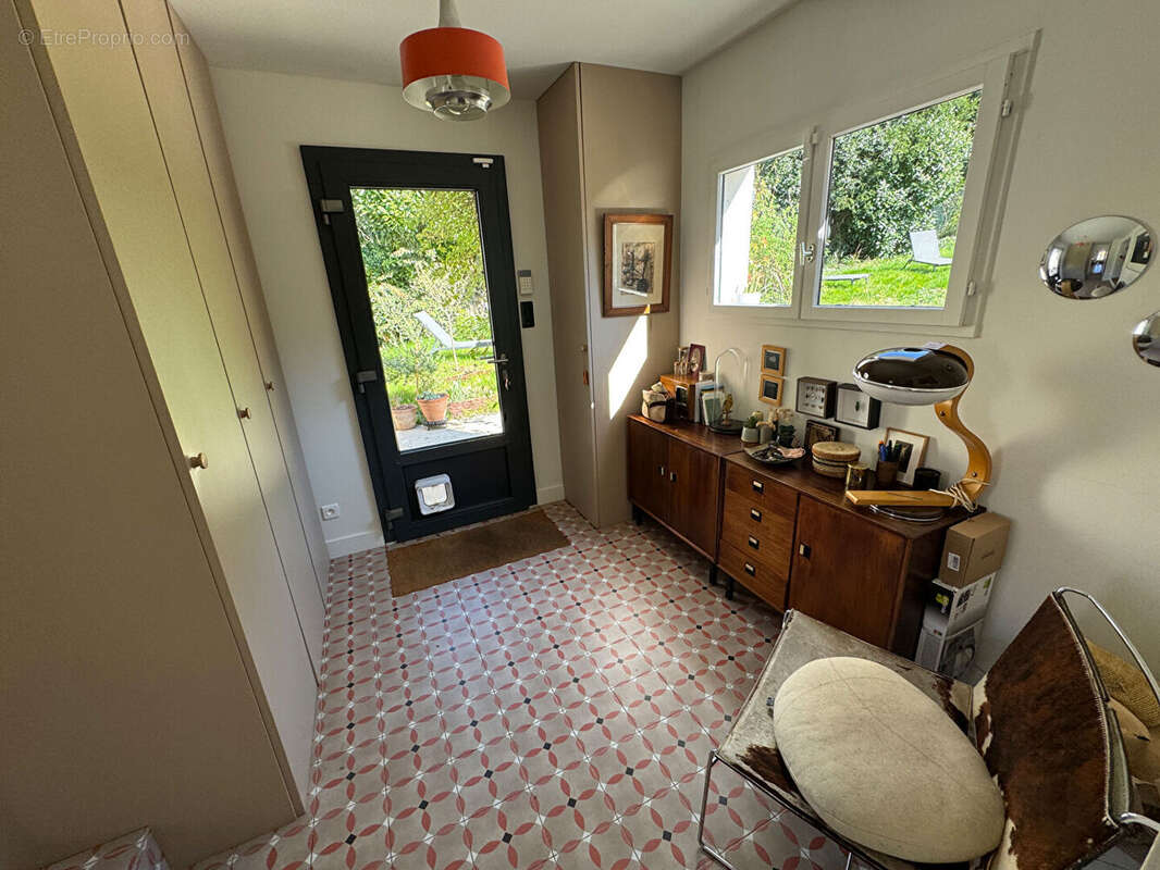 Maison à LES MESNULS