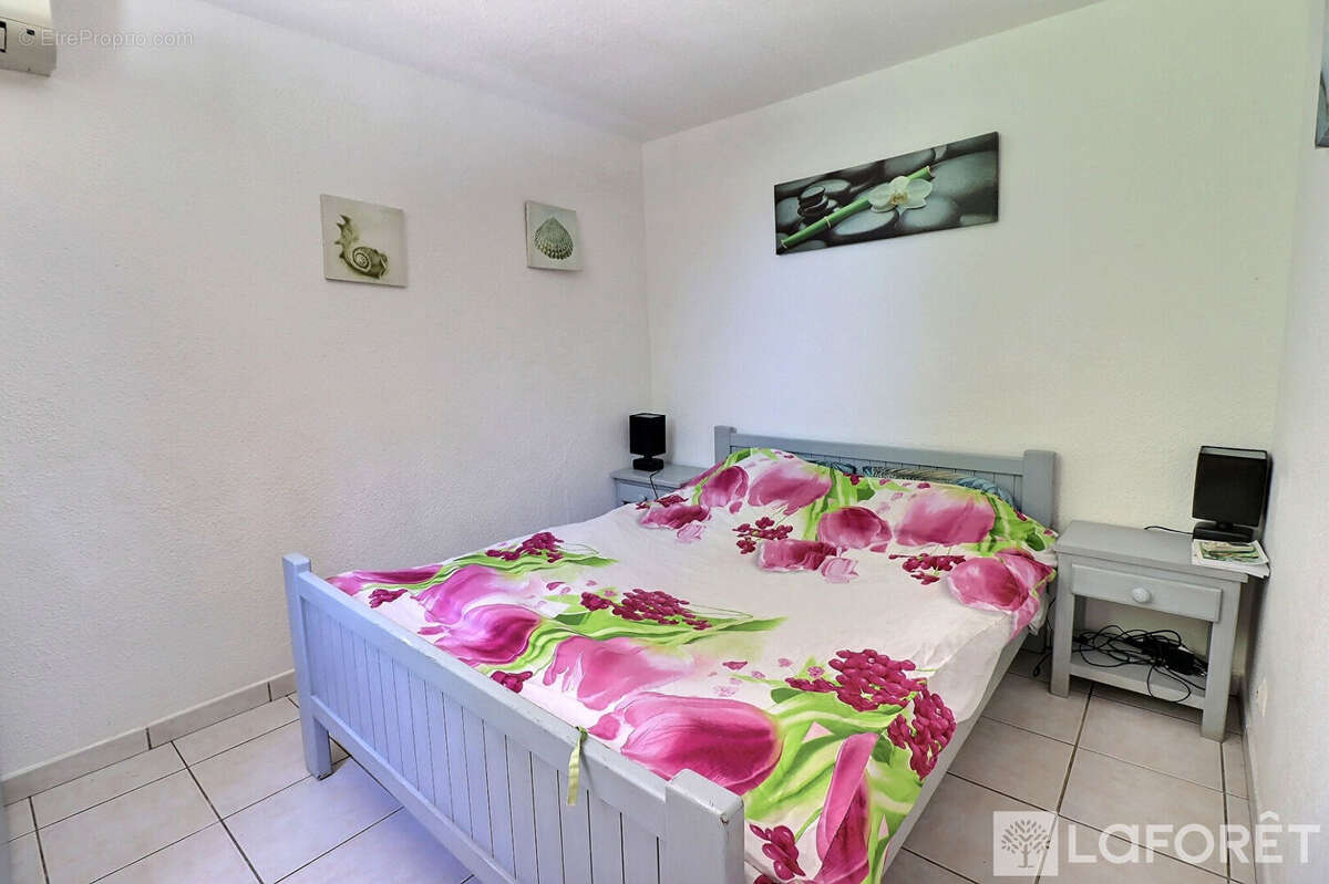 La Londe Les Maures / Miramar, 4 pièces, deux terrasses avec stationnement. - photo 3