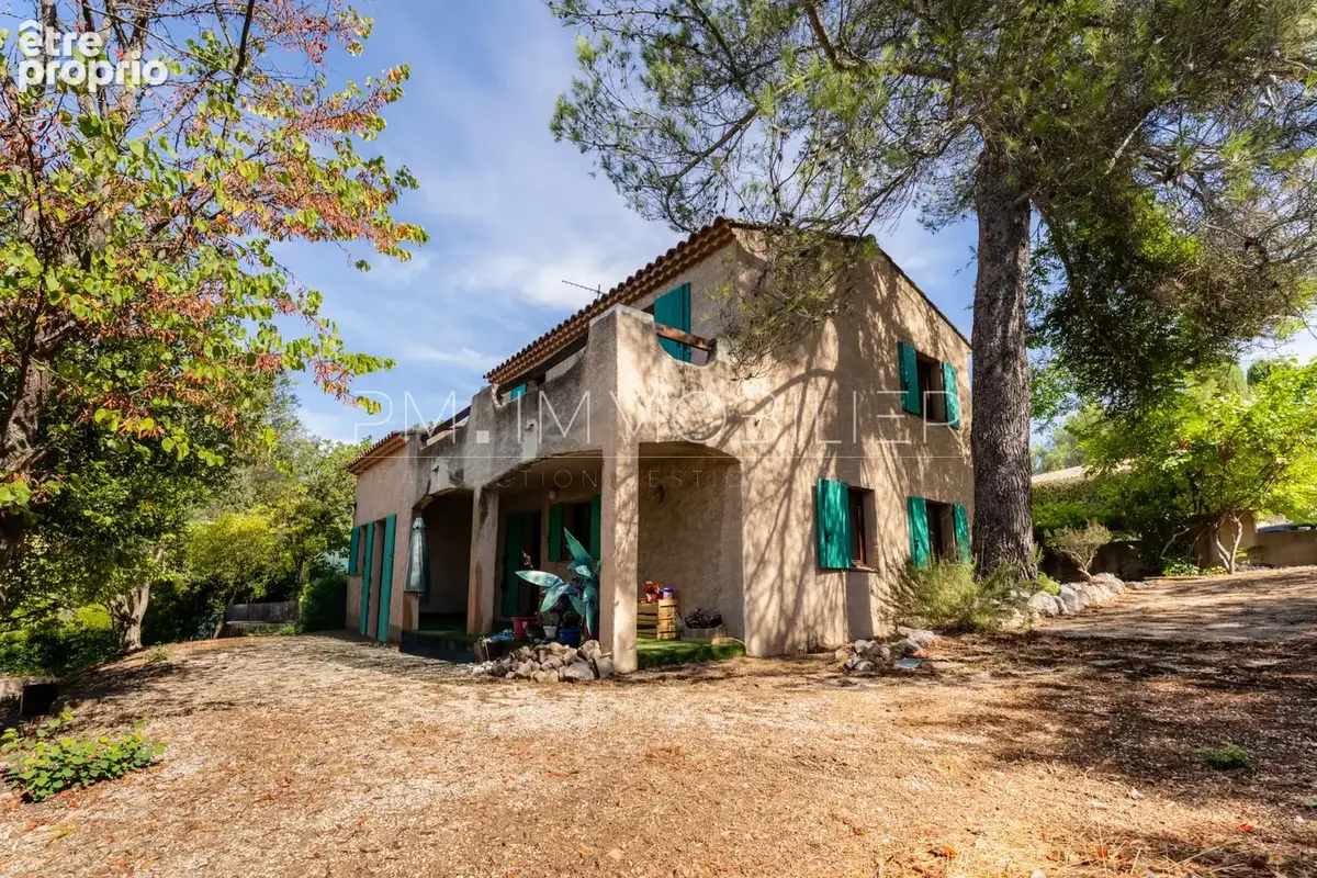 Maison à LE THOLONET