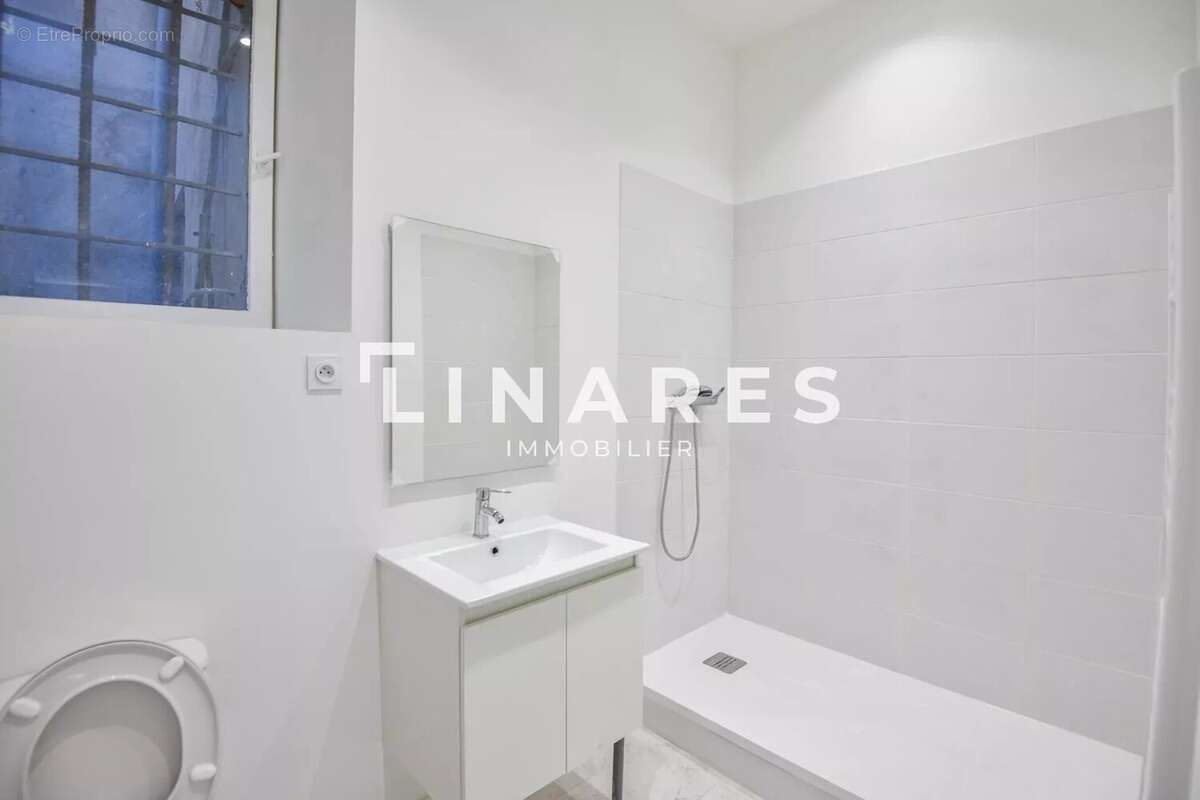 Appartement à MARSEILLE-1E