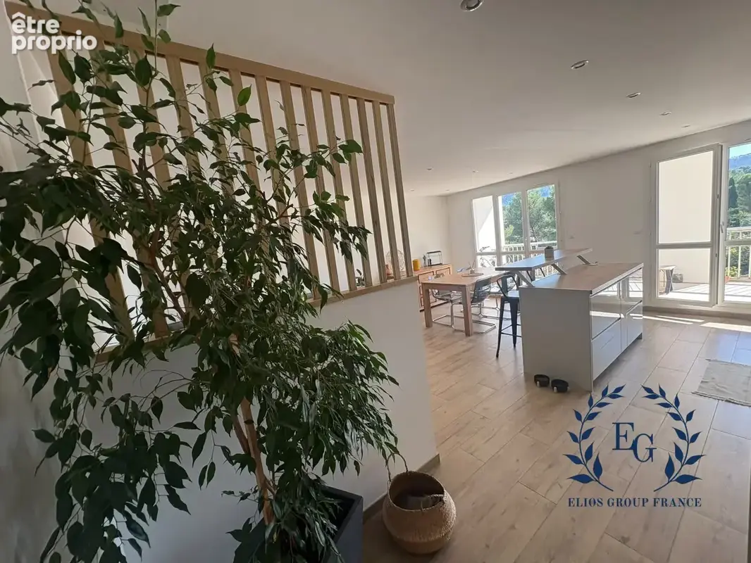 Appartement 4 pièces 76 m² à vendre à Aubagne (13400) - photo 5