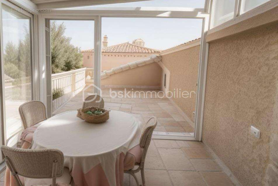 Une vue rare, un emplacement recherché, une maison de caractère au cœur de Roiffieux - photo 15