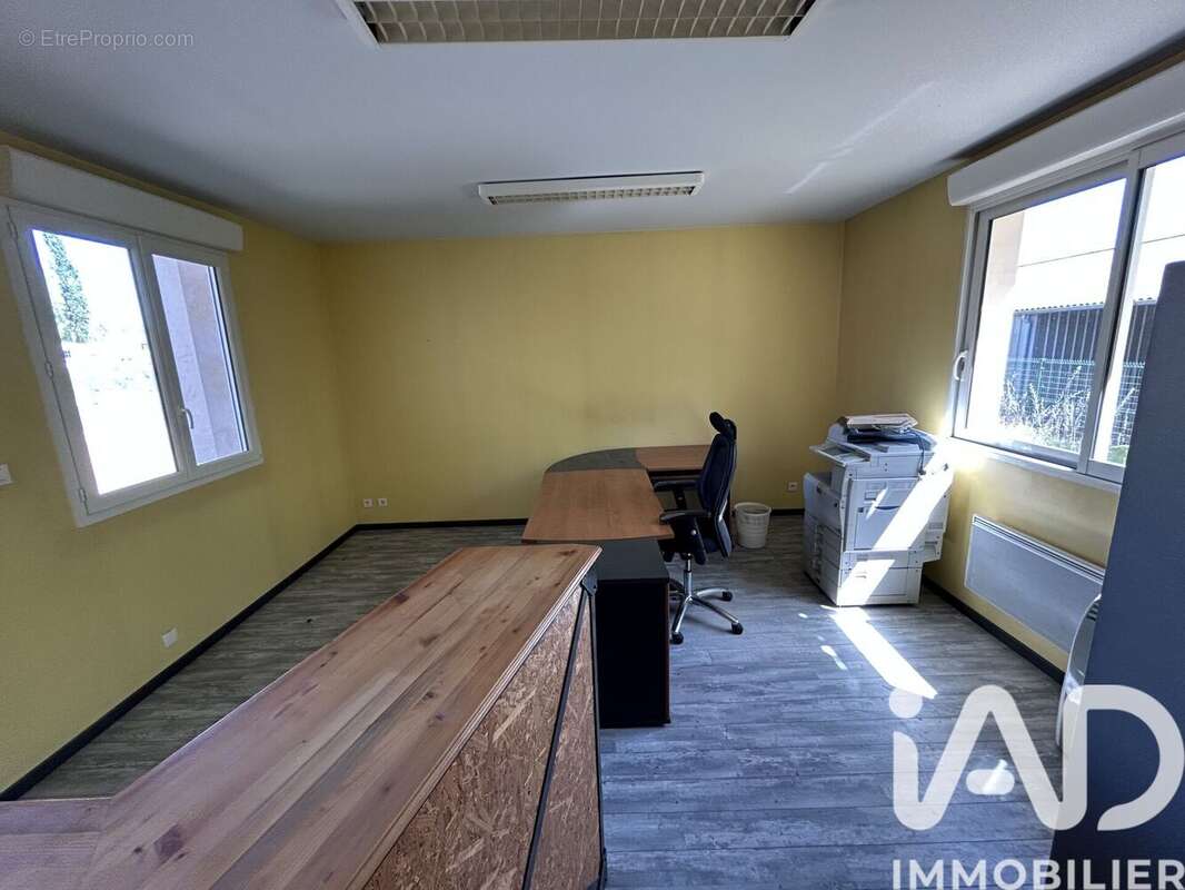 Appartement 400 m² à Le Creusot  - photo 9
